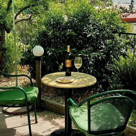 In Zaboric With Sea View, Balcony, Air Conditioning, Wifi 5177-4 Шибеник