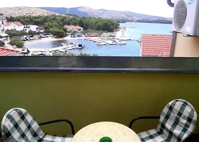 In Zaboric With Sea View, Balcony, Air Conditioning, Wifi 5177-4 דירה *